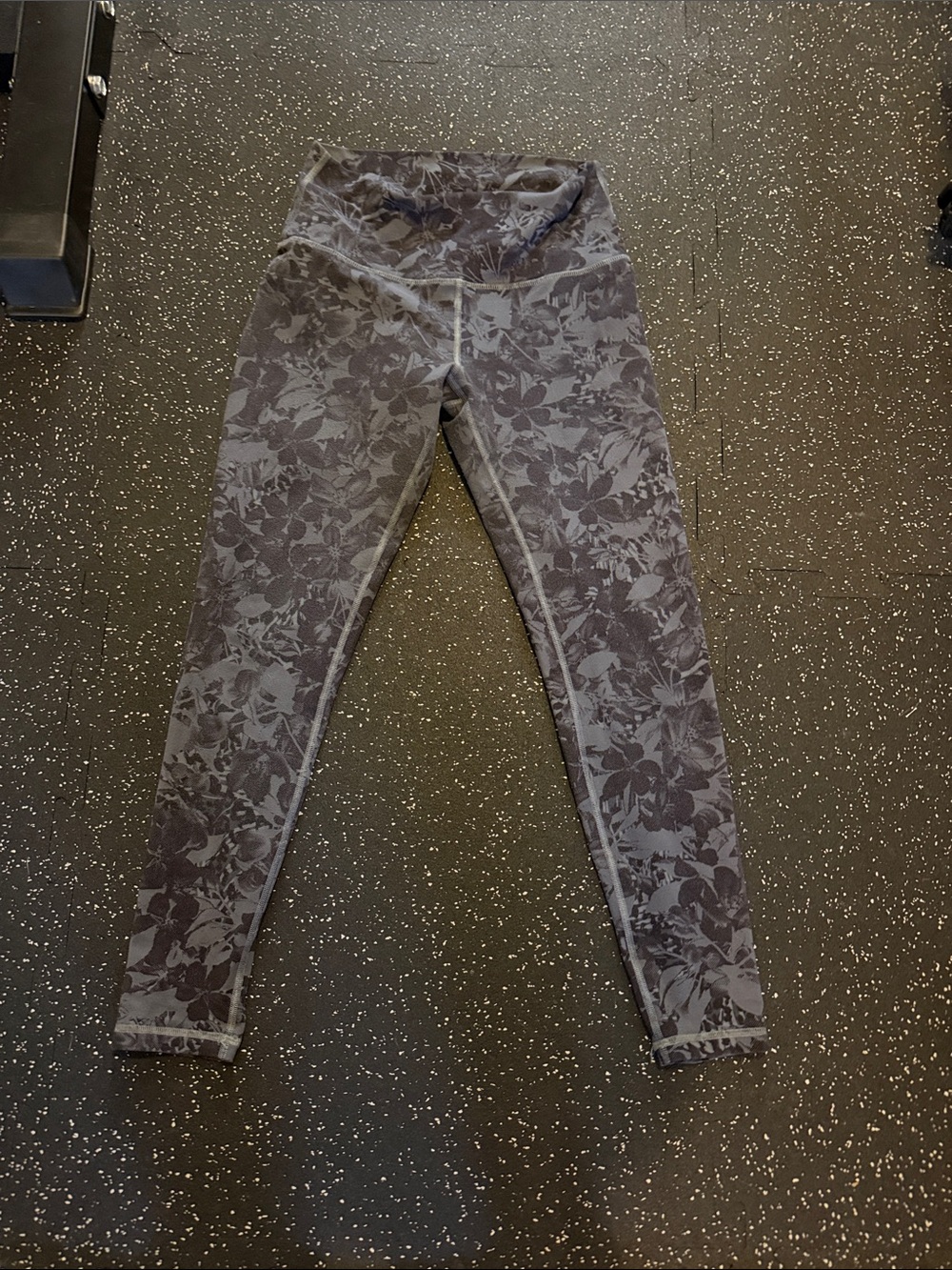 Fleo Women's Gray Floral High-Waist Leggings